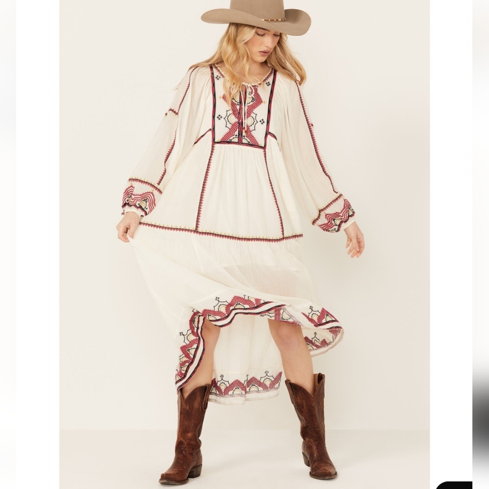 🆕️ Free People Oversized Embroided Boho Dress